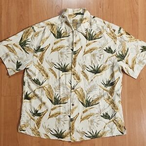 JOS. A. Bank Short Sleeve Silk Button Down
